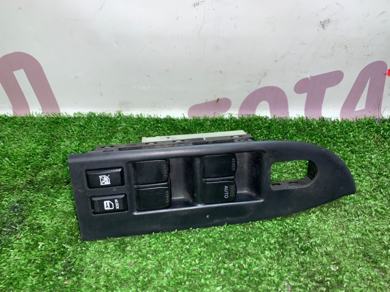 Блок упр. стеклоподьемниками Suzuki Escudo TDA4W J24B 2008 передний правый (б/у)