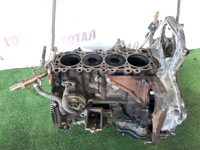 Блок двигателя Nissan Presage VNU30 YD25DDT 2000 (б/у)