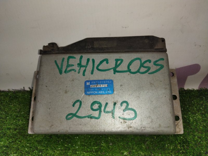 Электронный блок Isuzu Vehicross UGS25 6VD1 (б/у)