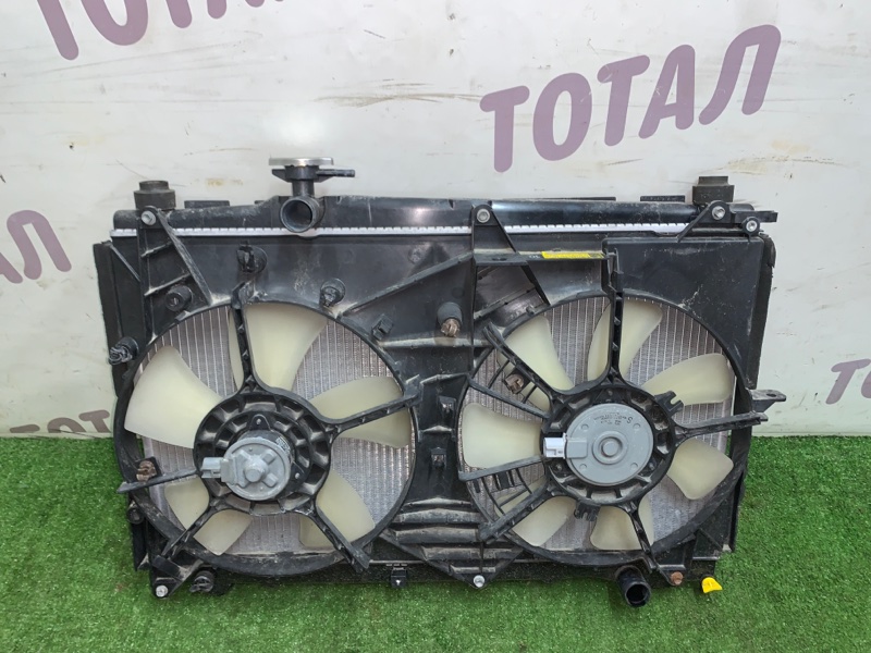 Радиатор двс Toyota Voxy ZRR75 3ZRFAE 2007 (б/у)