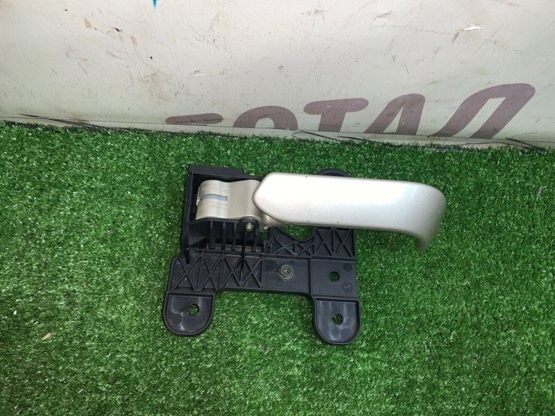 Ручка двери внутренняя задняя левая Infiniti QX56 2004 JA60 VK56DE 806717S000 контрактная