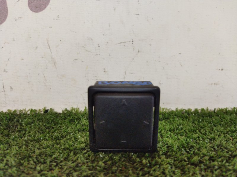 Запчасть блок управления зеркалами MAZDA S47R55225 Б/У Блок управления зеркалами MAZDA S47R55225 Б/У