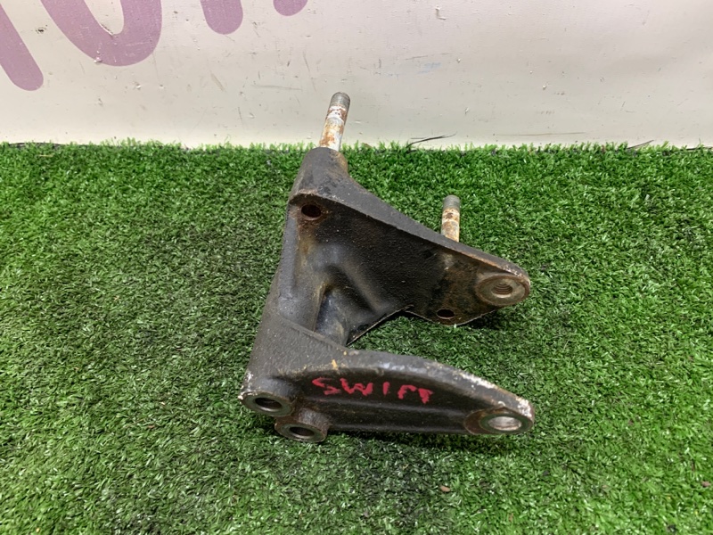 КРОНШТЕЙН ОПОРЫ ДВИГАТЕЛЯ задний SWIFT 2004 HT51S M13A