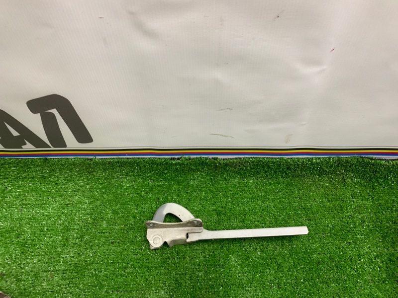 Петля капота левая SUZUKI JIMNY WIDE 1998 JB33W G13B 5742050G00 контрактная