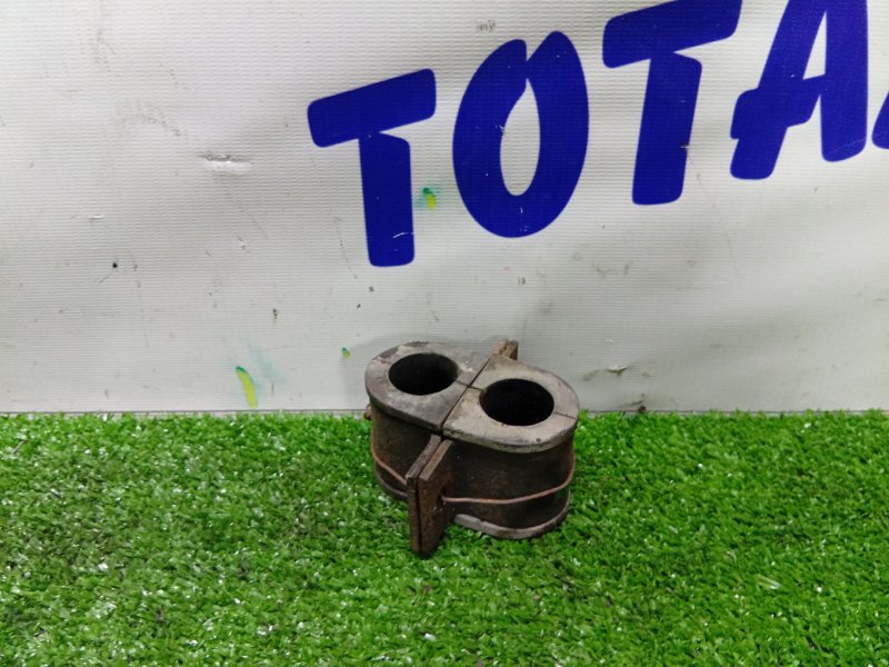 Крепление стабилизатора переднее SUZUKI JIMNY WIDE 1999 JB33W G13B 4231181A00 контрактная