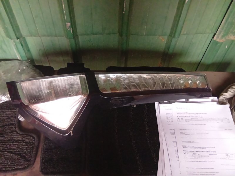 Стоп-сигнал задний правый TOYOTA TANK M900A 1KRVET Стоп-сигнал задний правый TOYOTA TANK M900A 1KRVET