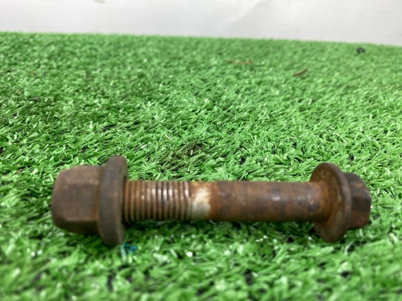 БОЛТ КРЕПЛЕНИЯ ШАРОВОЙ TIIDA LATIO 2008 SNC11 HR15DE