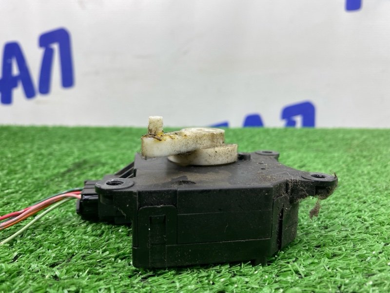 Сервопривод заслонок печки TIIDA LATIO 2008 SNC11 HR15DE