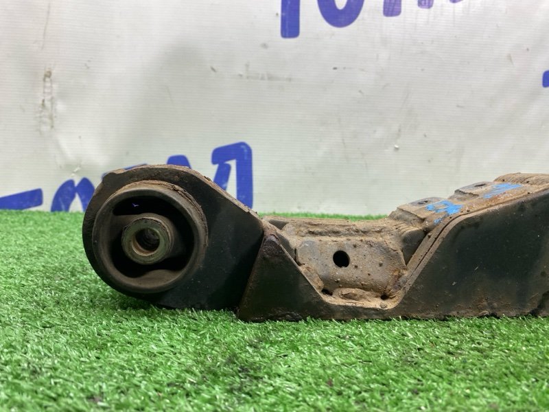 Крепление редуктора WINGROAD 2012 NY12 HR15DE