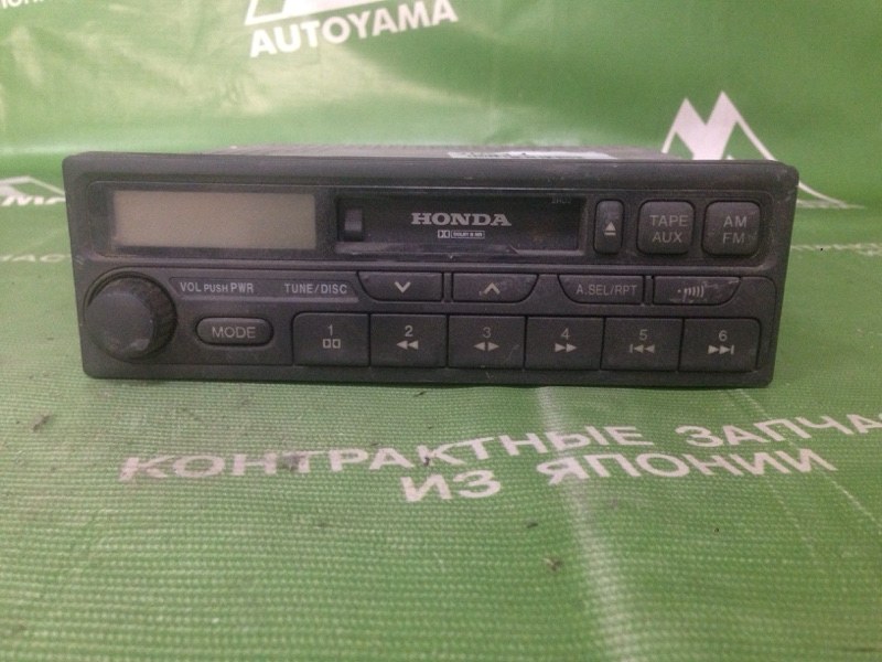 Магнитола Honda (б/у) Магнитола Honda (б/у)