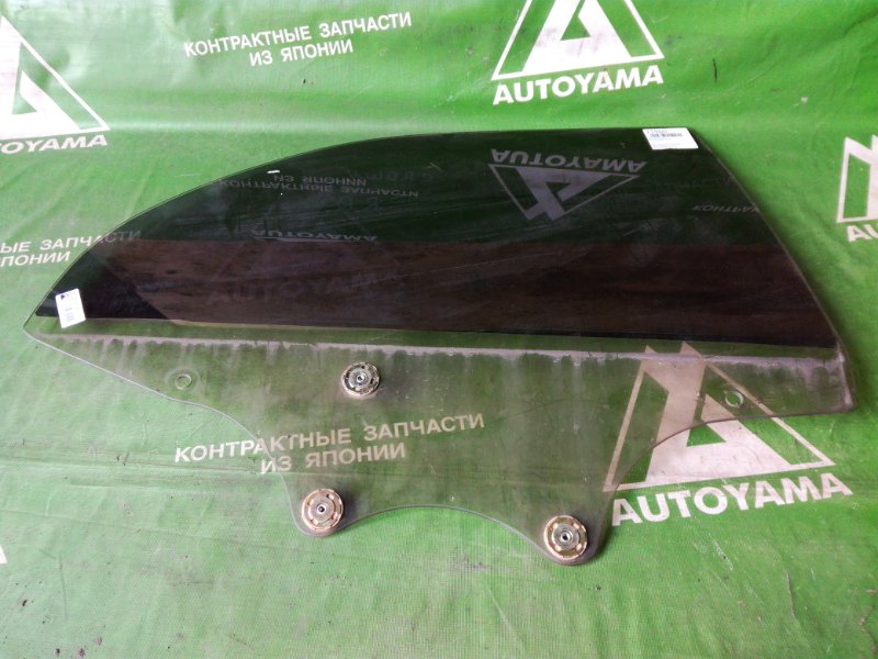 Стекло Toyota Crown JZS141 заднее правое (б/у)