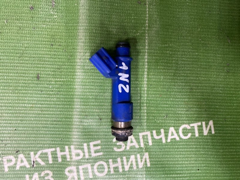 Форсунка Toyota Ractis NCP100 1NZFE (б/у)