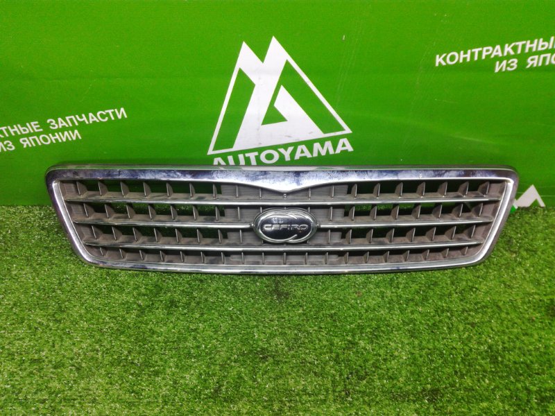 Решетка радиатора Nissan Cefiro A32 (б/у)