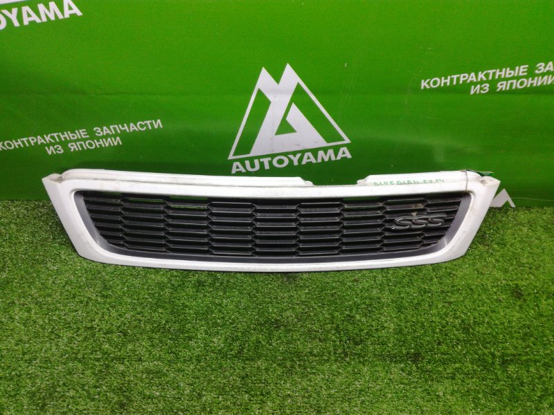 Решетка радиатора Nissan Bluebird U14 (б/у)