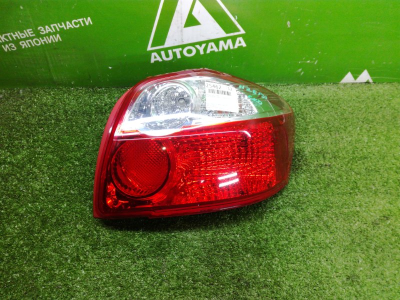 Фонарь Toyota Auris NZE151 1NZFE 2011 задний правый (б/у)
