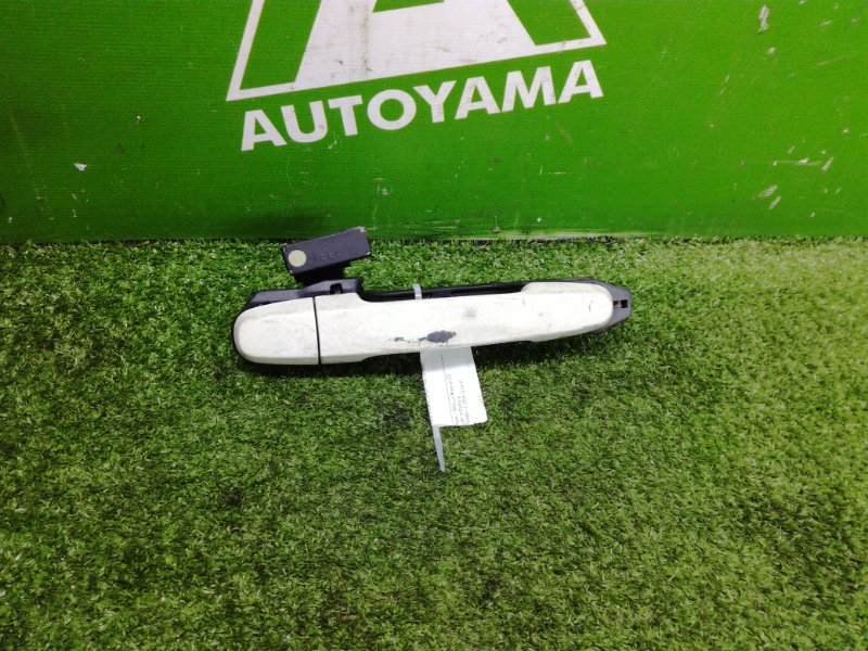 Ручка двери внешняя Toyota Corolla Runx NZE121 1NZFE задняя правая (б/у)