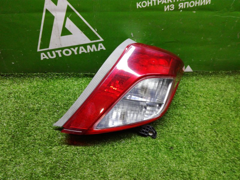 Фонарь Toyota Vitz NCP131 1NZFE 2011 задний правый (б/у)