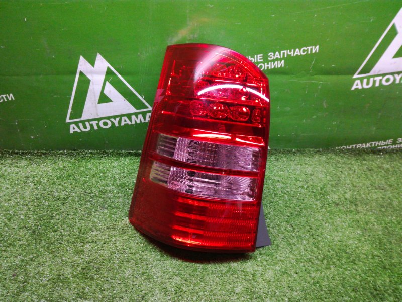 Фонарь Toyota Wish ZNE10 1ZZFE 2006 задний левый (б/у)