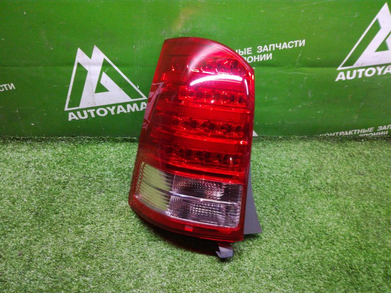 Фонарь Toyota Wish ZNE10 1ZZFE 2006 задний левый (б/у)
