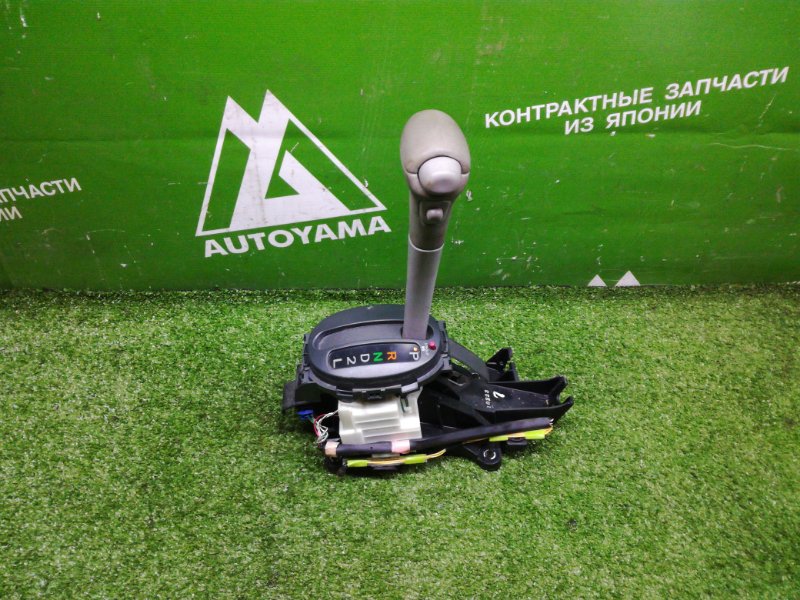 Рычаг переключения кпп Toyota Platz NCP12 1NZFE 2004 (б/у)