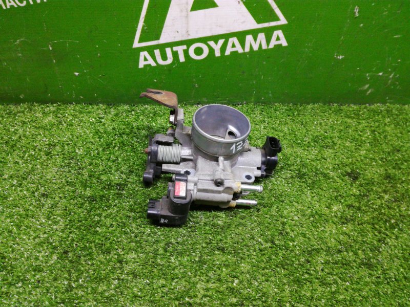 Дроссельная заслонка Toyota Isis ZNM10 1ZZFE 2005 (б/у)