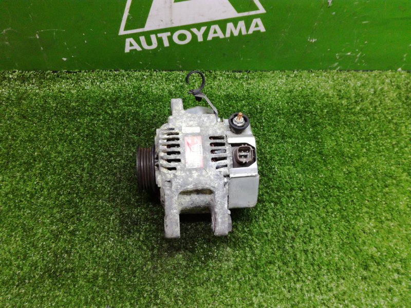Генератор Toyota Ractis NCP100 1NZFE (б/у)