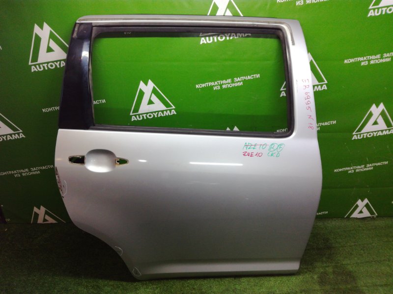 Дверь Toyota Wish ZNE10 1ZZFE 2004 задняя правая (б/у)