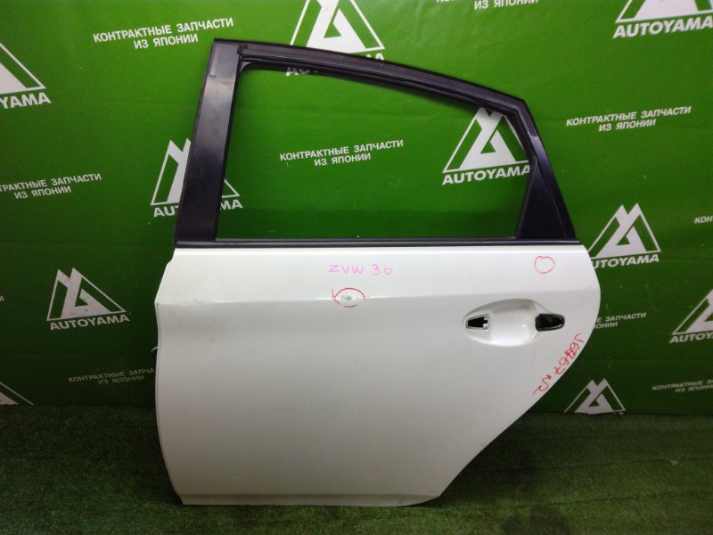 Дверь Toyota Prius ZVW30 2ZRFXE 2014 задняя левая (б/у)