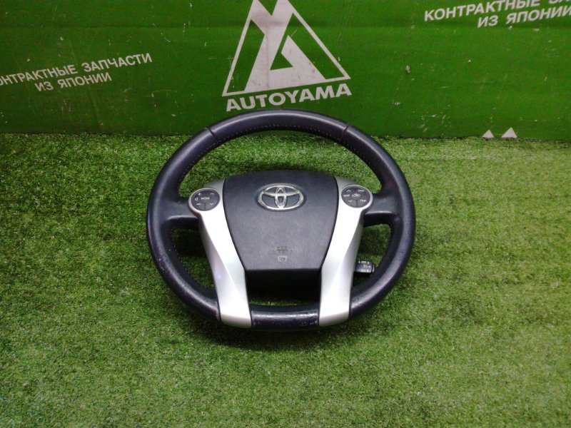 Руль Toyota Prius ZVW30 2ZRFXE 2014 (б/у)