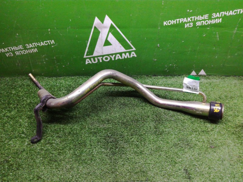 Горловина топливного бака Toyota Mark Ii GX110 1GFE (б/у)