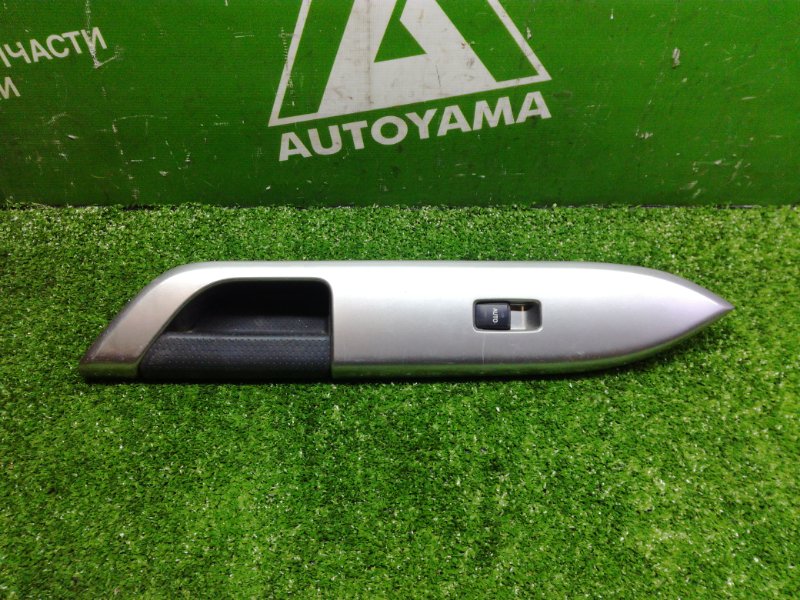 Кнопка стеклоподъемника Toyota Opa ZCT10 1ZZFE передняя левая (б/у)