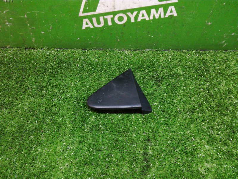 Уголок Toyota Aqua NHP10 1NZFXE передний левый (б/у)
