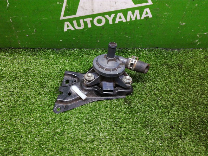 Помпа инвертора Toyota Aqua NHP10 1NZFXE (б/у)