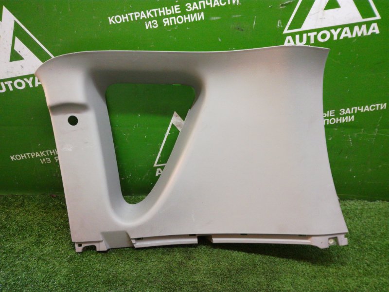 Обшивка багажника Toyota Ractis NCP100 1NZFE правая (б/у)