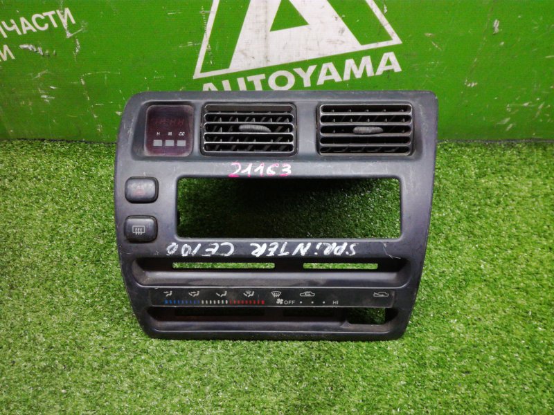 Консоль центральная Toyota Sprinter AE100 (б/у)