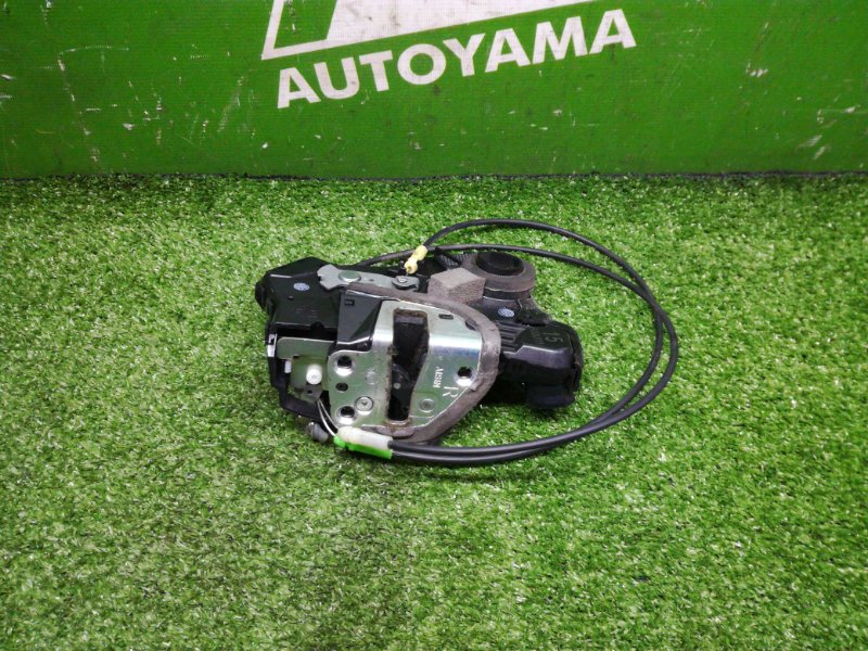 Замок двери Toyota Probox NCP55 1NZFE передний правый (б/у)
