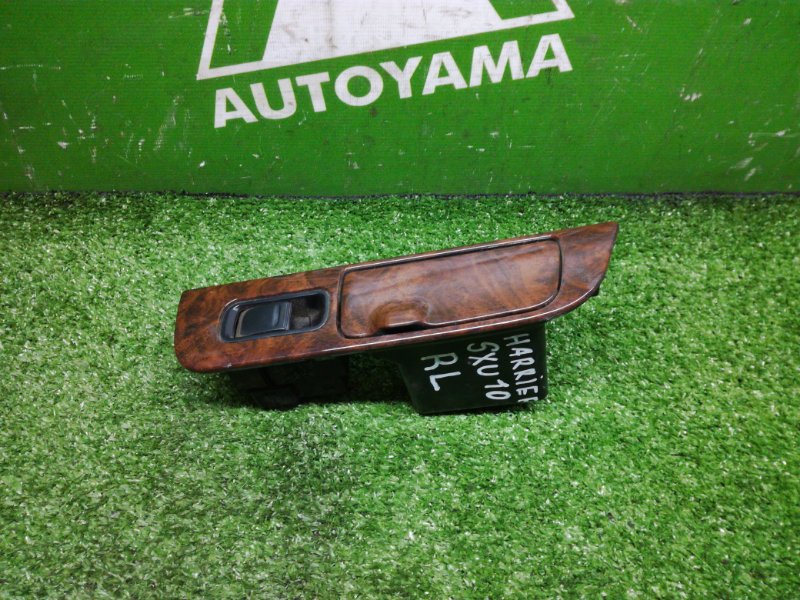 Кнопка стеклоподъемника Toyota Harrier ACU10 2AZFE задняя левая (б/у)