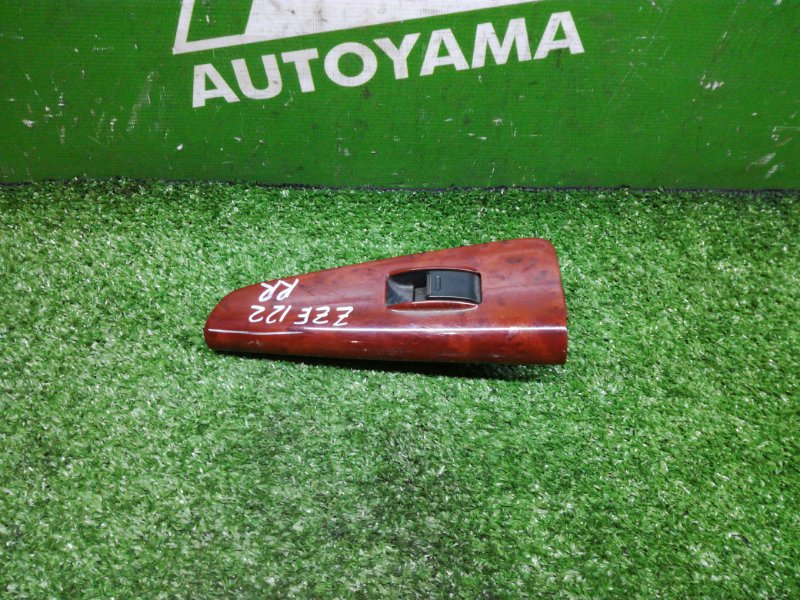 Кнопка стеклоподъемника Toyota Corolla Spacio NZE121 1NZFE задняя правая (б/у)