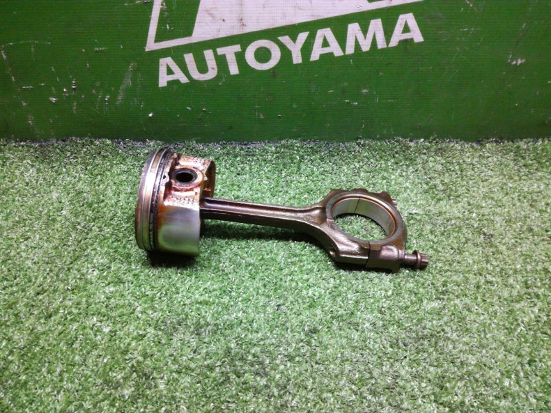 Поршень Mazda Demio DY5W ZYVE (б/у)