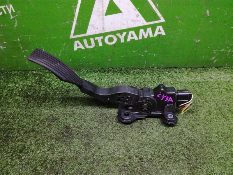 Педаль газа Mitsubishi Galant Fortis CY3A 4B10 2010 (б/у)