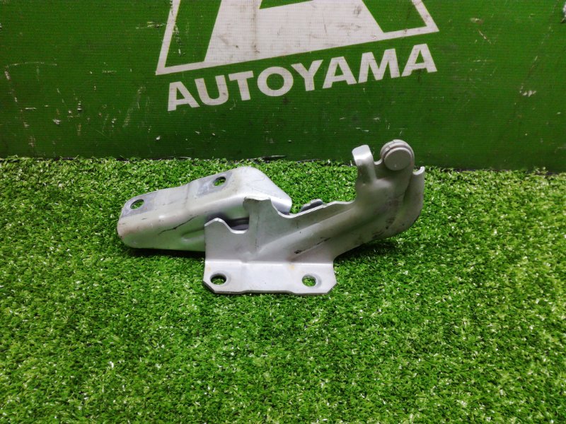 Петля капота Mitsubishi Galant Fortis CY3A 4B10 2010 левая (б/у)