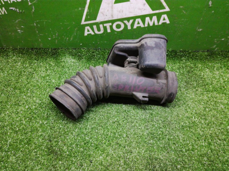 Патрубок воздушного фильтра Toyota Sprinter Marino AE100 4AFE (б/у)