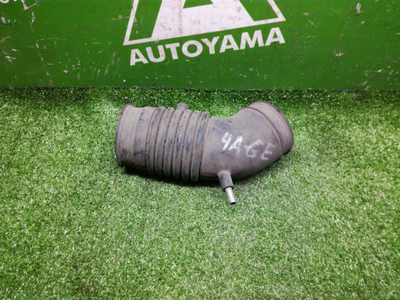 Патрубок воздушного фильтра Toyota Sprinter Trueno AE101 4AGE (б/у)