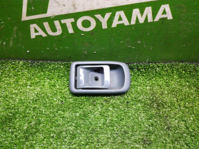 Ручка двери внутренняя Toyota Duet M100A M13A задняя левая (б/у)