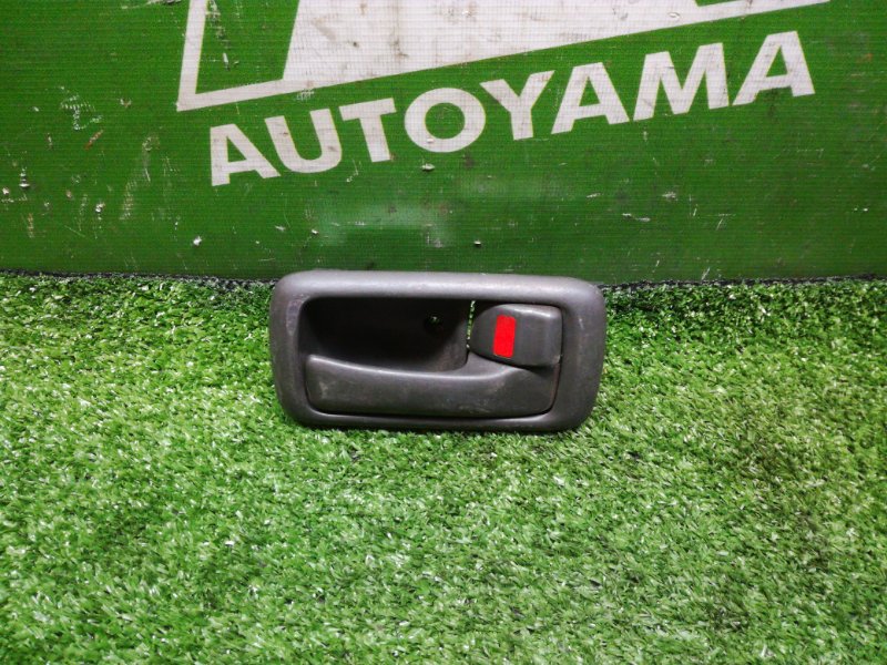 Ручка двери внутренняя Toyota Carina ST190 3SFE задняя правая (б/у)