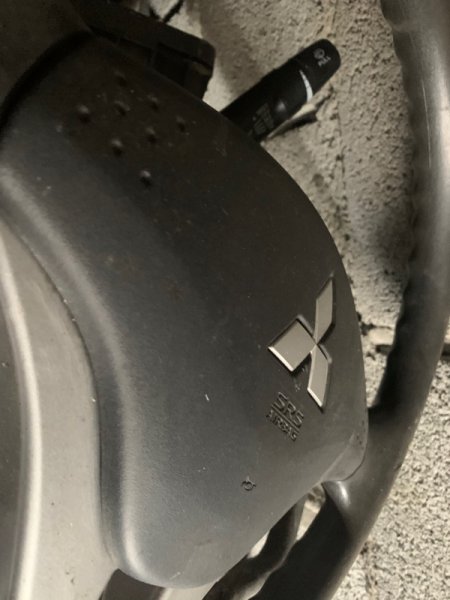 Подушка безопасности в рулевое колесо Mitsubishi L200 Kb4T KB4T 4D56 2014 (б/у)