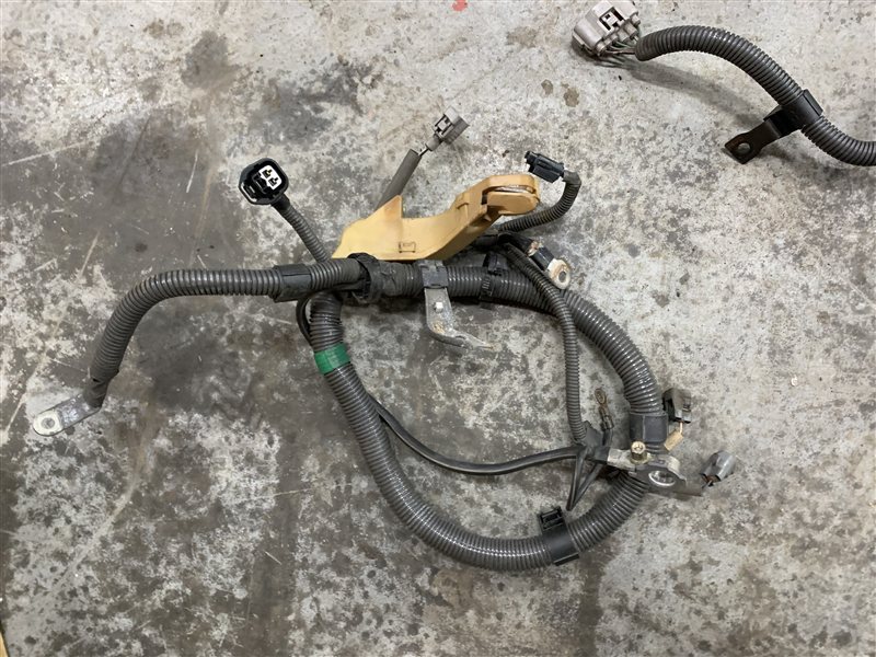 Проводка Toyota Land Cruiser 100 UZJ100 2UZ-FE 2002 (б/у)