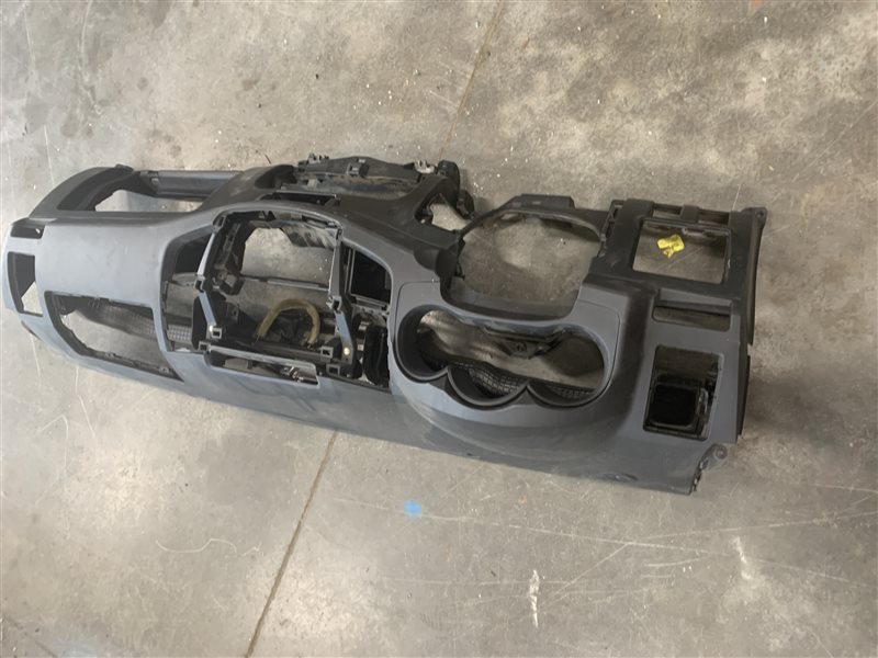 Торпедо Toyota Hilux Pick Up 2010-2015 KUN25L 2KD-FTV 2014 (б/у)