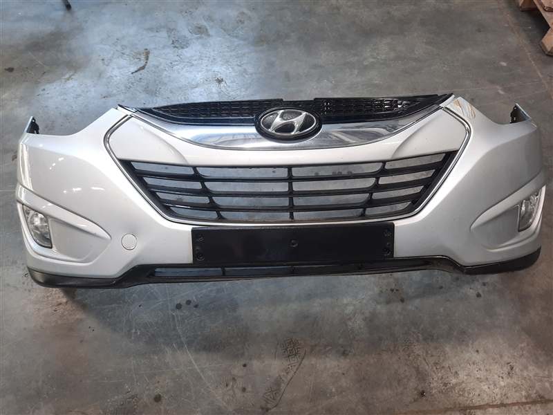 Бампер Hyundai Tucson LM D4HA 2010 передний (б/у)