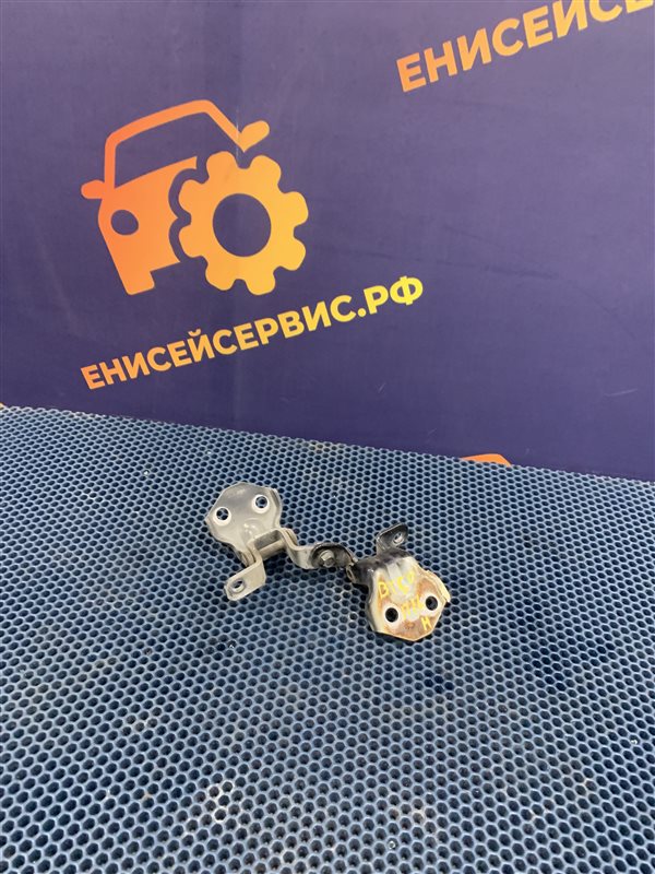 Петля двери Mazda Bt50 UN8F1 WLAA 2008 передняя левая (б/у)